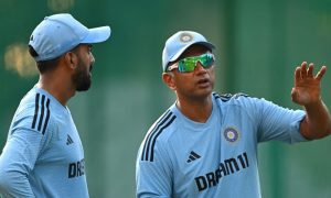 Rahul Dravid - KL Rahul 'very keen' on giving wicketkeeping a go