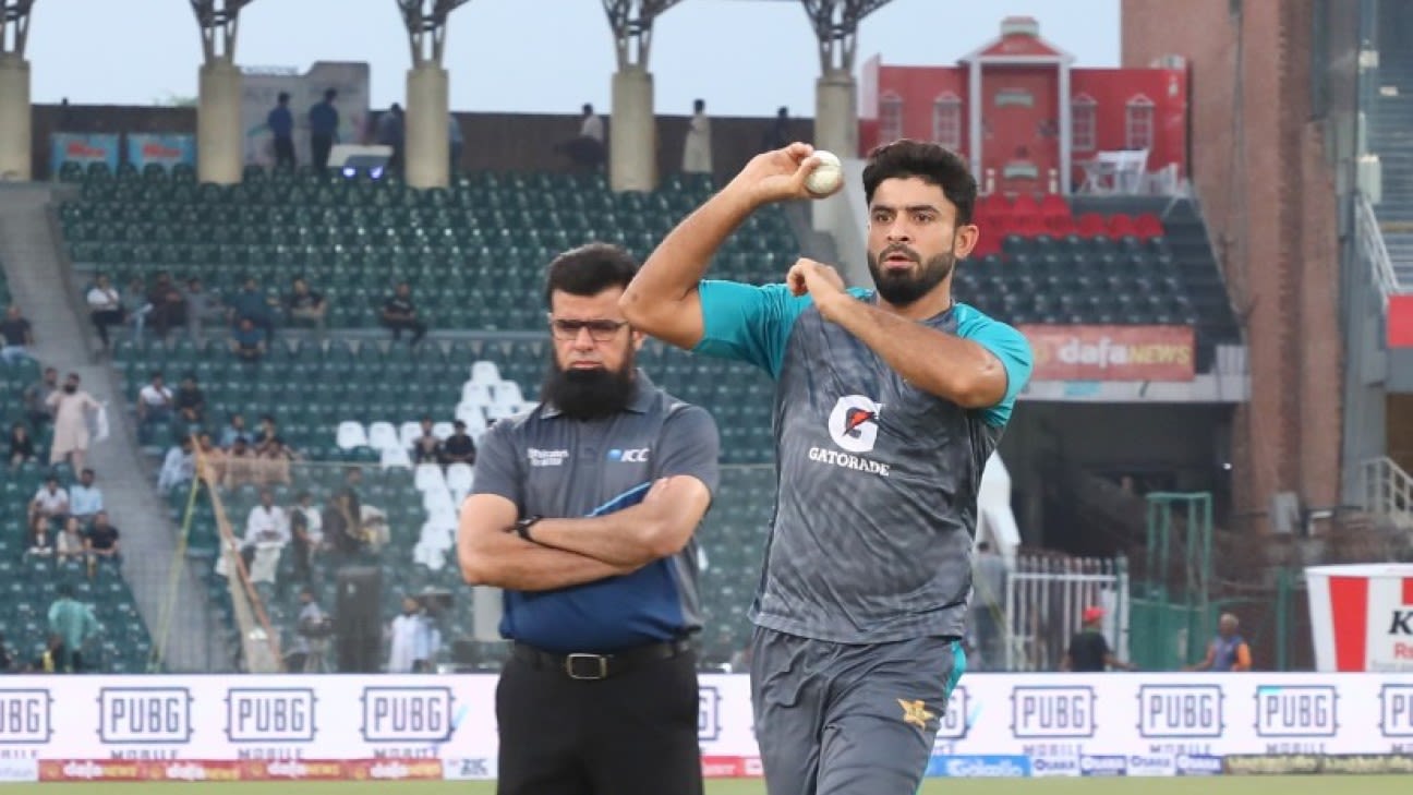 Aus vs Pak, 1st Test - No specialist spinner for Pakistan, debuts for aamer Jamal and Khurram Shahzad