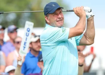 Faldo returns home after open-heart surgery