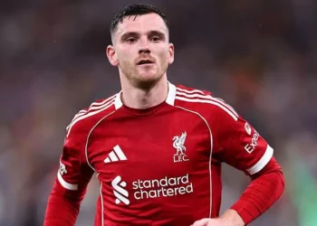 Spurs open talks to sign Liverpool’s Robertson