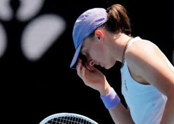 Swiatek’s career Grand Slam bid falls flat against Rybakina