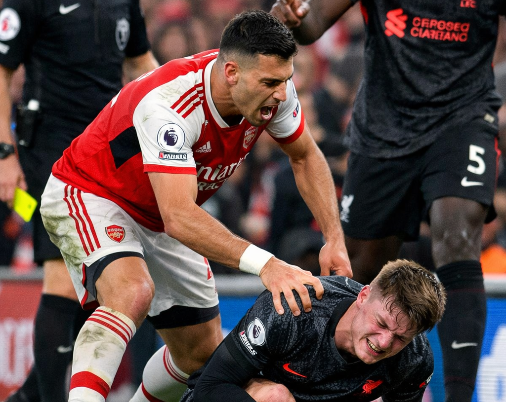 “Understandable” or “idiot”? Martinelli expresses regret for shoving Bradley.