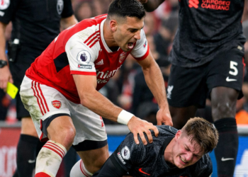 “Understandable” or “idiot”? Martinelli expresses regret for shoving Bradley.