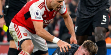 “Understandable” or “idiot”? Martinelli expresses regret for shoving Bradley.