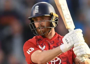 England opener Salt set to join Welsh Fire