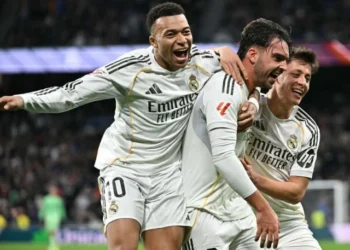 Real Madrid overcome Bernabeu boos to record Arbeloa’s first win