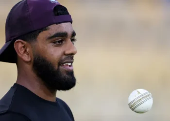 England consider spinner Ahmed for Colombo turner