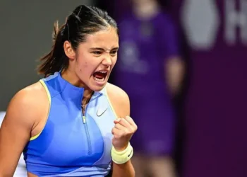 Raducanu battles back from 5-0 down to beat Juvan