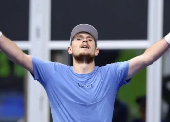 GB’s Pinnington Jones continues dream run in Dallas