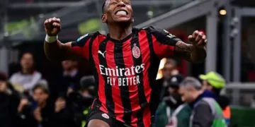 Estupinan scores as AC Milan edge Inter in derby