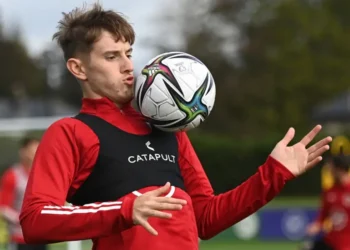 The player who tackled cancer – and now wants to take on the world