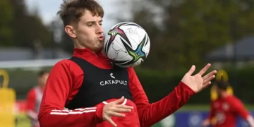 The player who tackled cancer – and now wants to take on the world