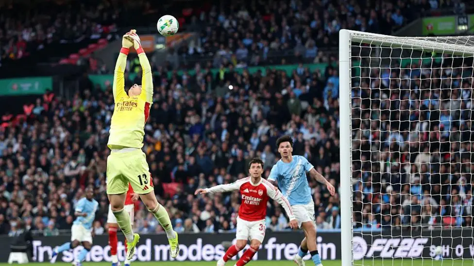 The ‘sentimental’ goalkeeping call that cost Arsenal