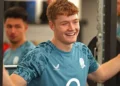 Fin Smith set to start as Borthwick shakes up England