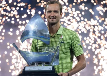 Medvedev wins Dubai title as Griekspoor withdraws