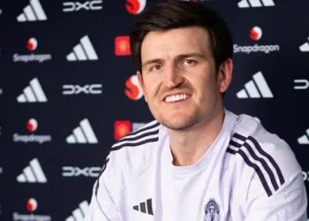 Maguire signs one-year contract at Man Utd