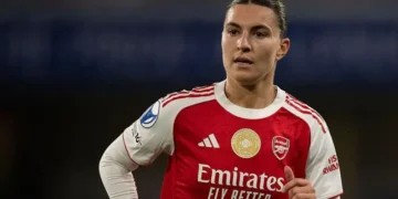 Arsenal defender Catley signs new contract