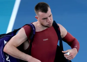 Cautious Draper playing long game with withdrawal