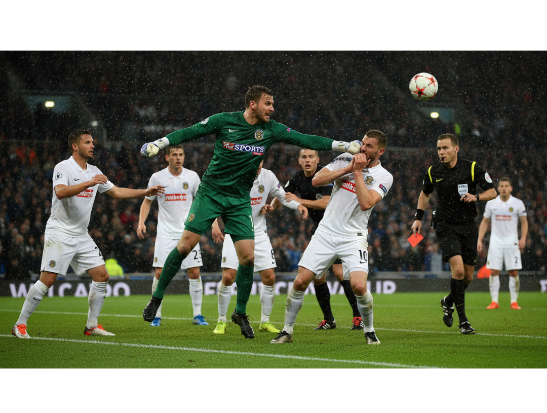 ‘Complete loss of control’ – keeper punches rival