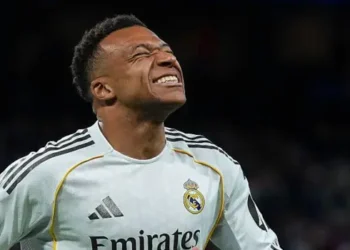 Mbappe says he is fourth choice after being jeered