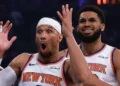 Knicks stun Cavaliers with 22-point comeback