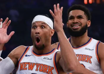Knicks stun Cavaliers with 22-point comeback