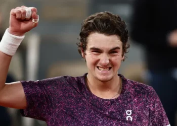 Fonseca, 19, shows title credentials by backing up Djokovic win