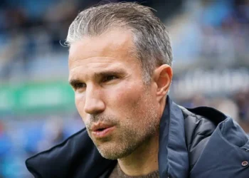 Van Persie sacked by Feyenoord after 16 months