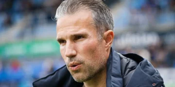 Van Persie sacked by Feyenoord after 16 months