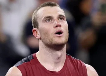 Draper delays comeback and misses Queen’s