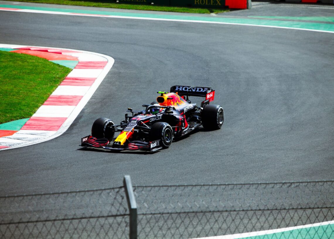 Formula 1 car cornering on a race circuit (Pexels 11482791)