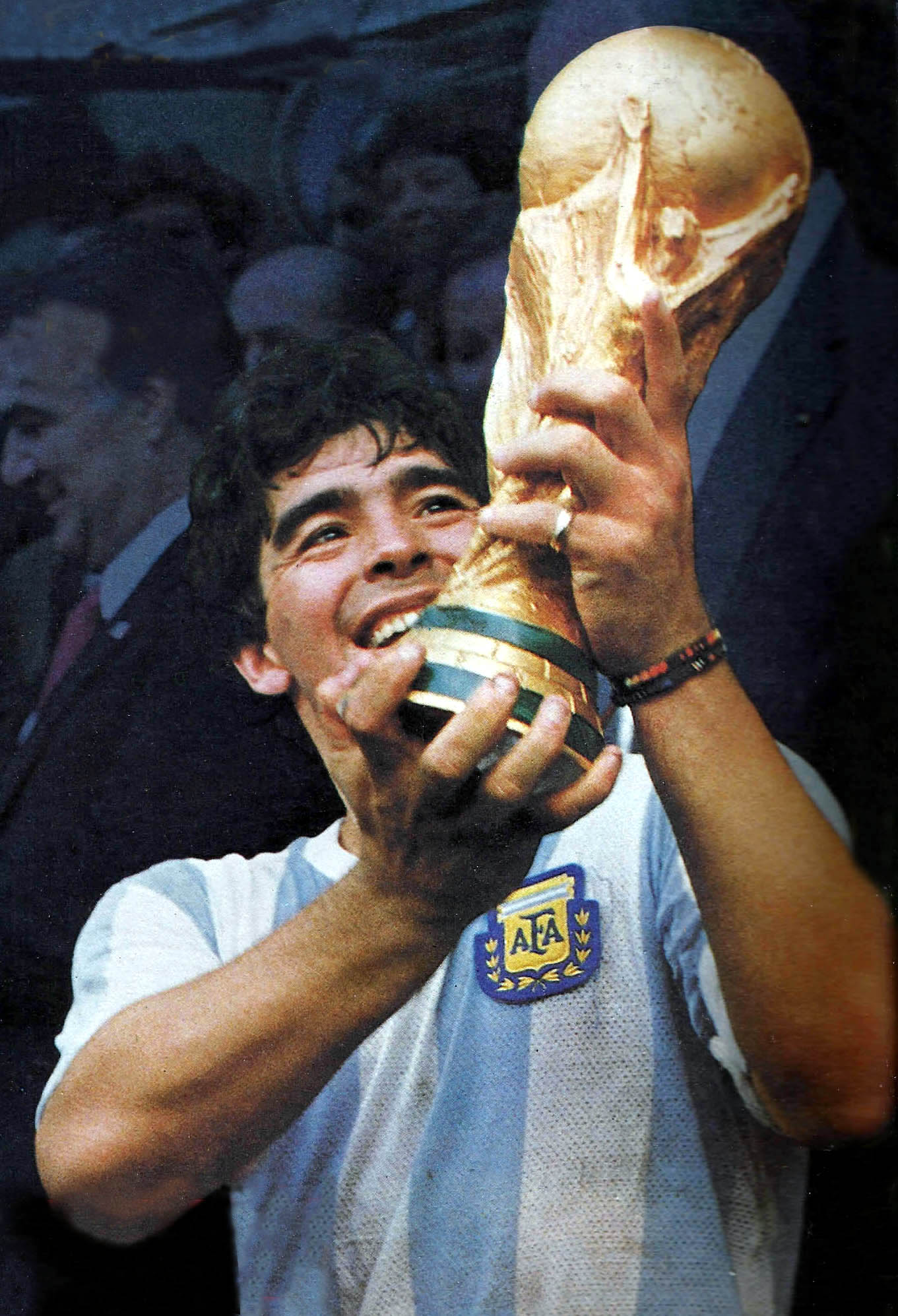 Diego Maradona holding the World Cup trophy after the 1986 final
