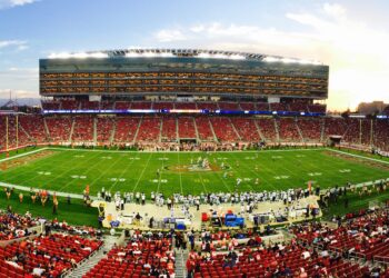 nfl stadium daytime game