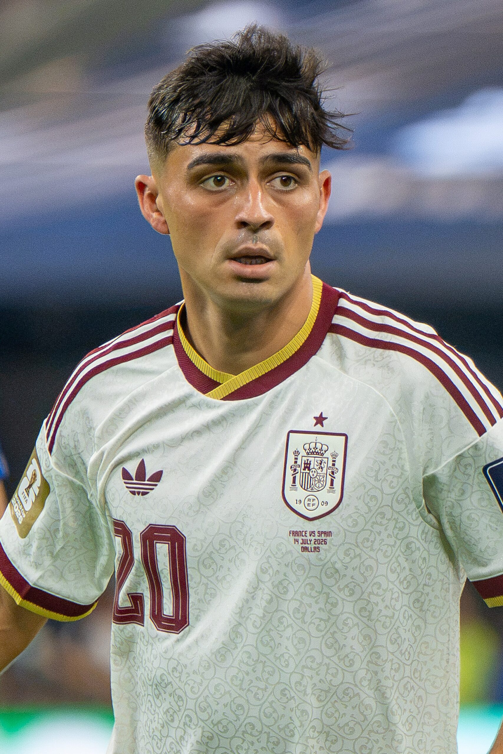 Pedri in a Spain shirt, who set up Yamal's second goal