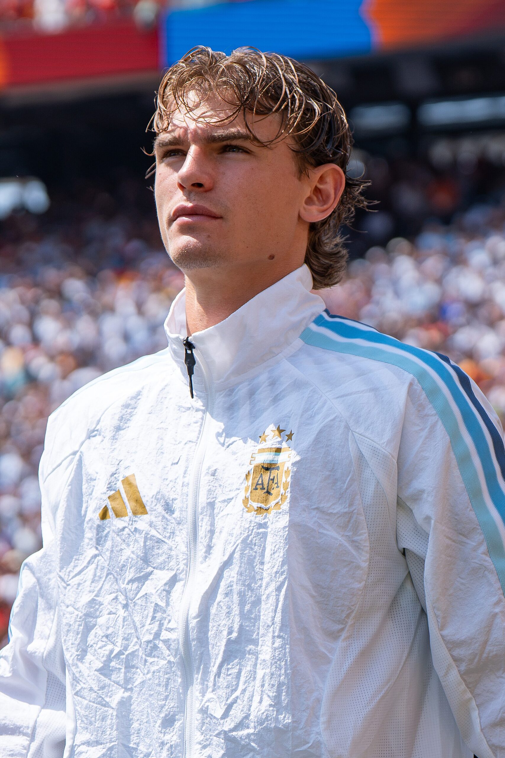 Nico Paz playing for Argentina, who scored and assisted against Bolivia