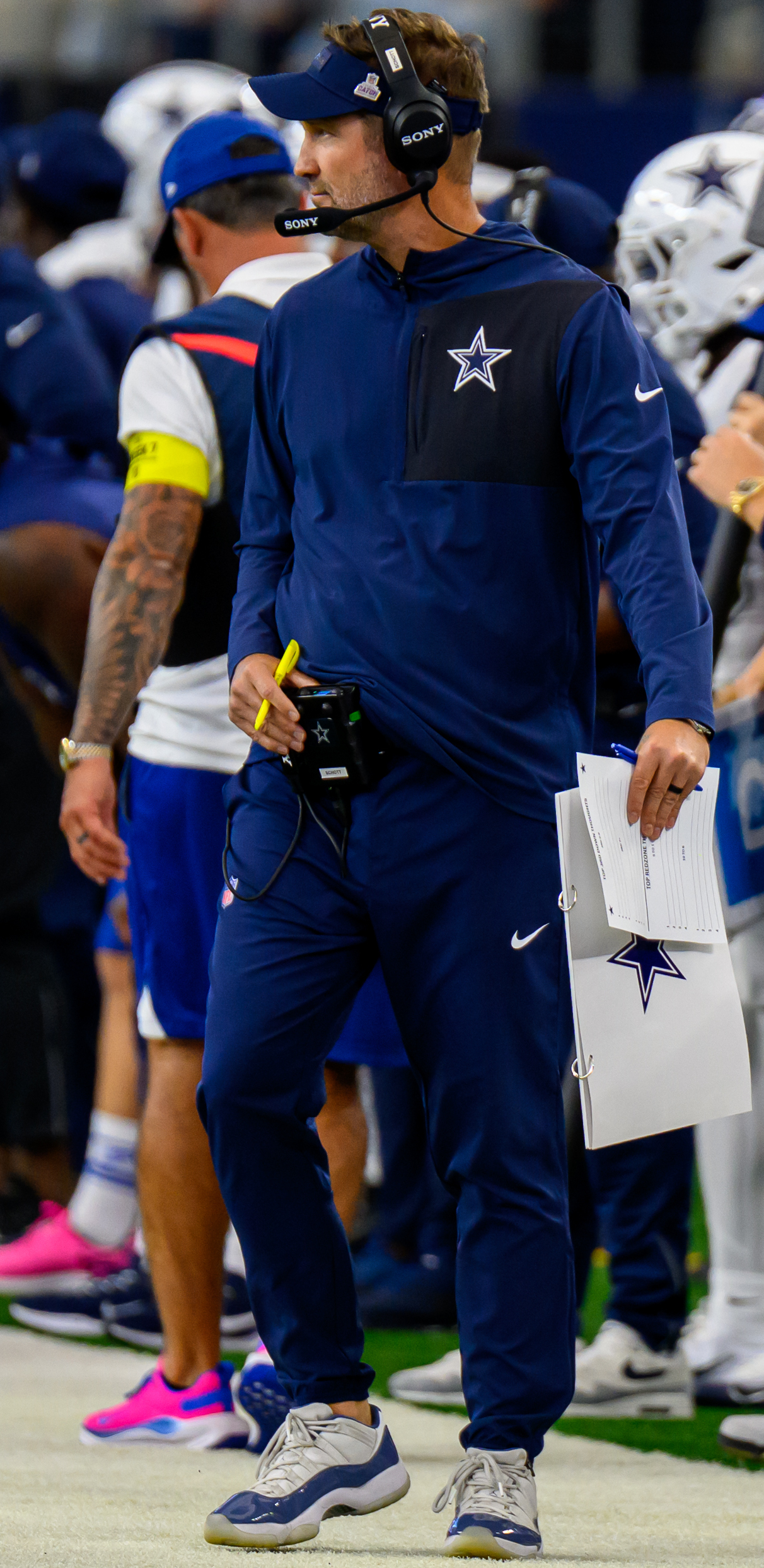 Cowboys head coach Brian Schottenheimer on the sideline